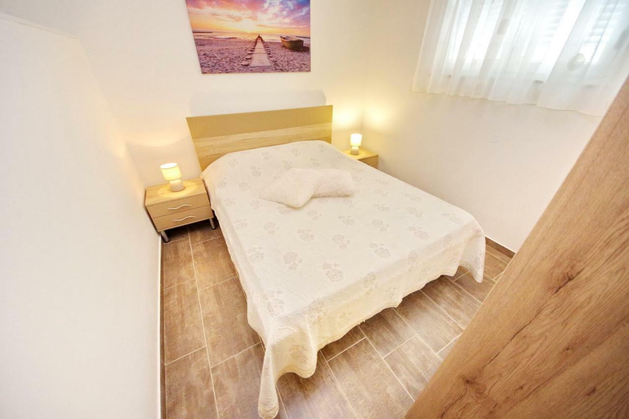 Apartamento Gabi 3 Zadar Exterior foto