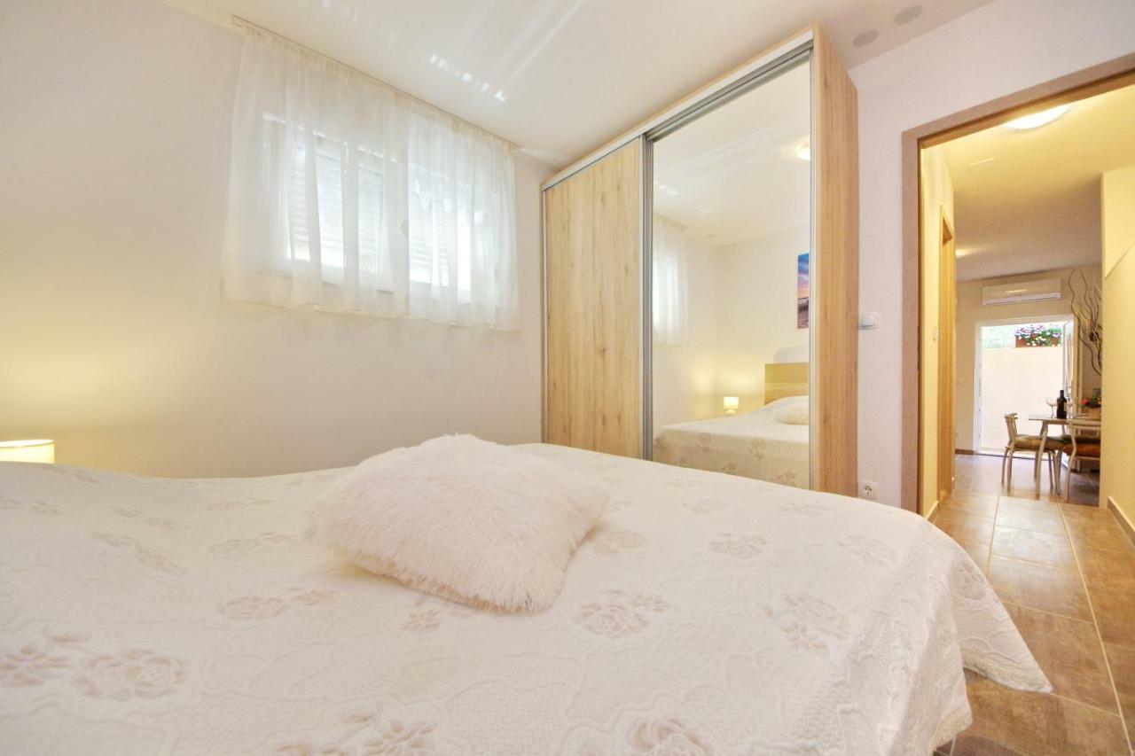 Apartamento Gabi 3 Zadar Exterior foto