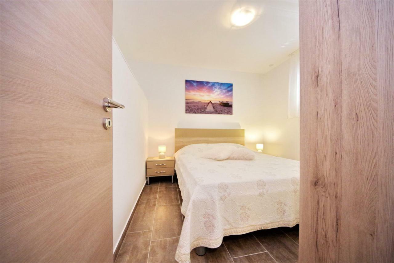 Apartamento Gabi 3 Zadar Exterior foto